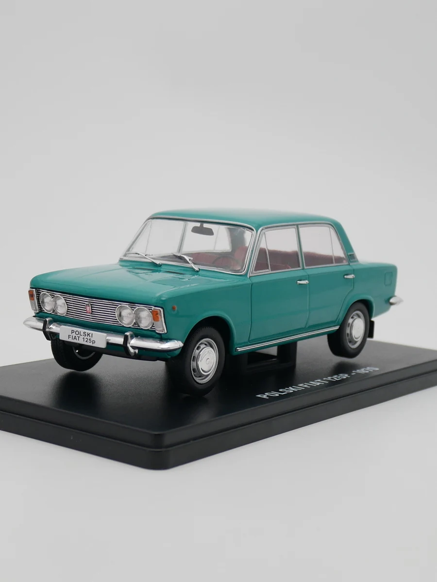 

Модель автомобиля под давлением IXO / Hachette 1:24 Polski Fiat 125P 1970, металлическая Игрушечная машина