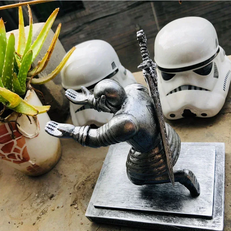 Pen Holder Decor Executive Officer Knight with Sword 15*10*15cm Armor Knight Stationery Medieval Theme Resin for Office