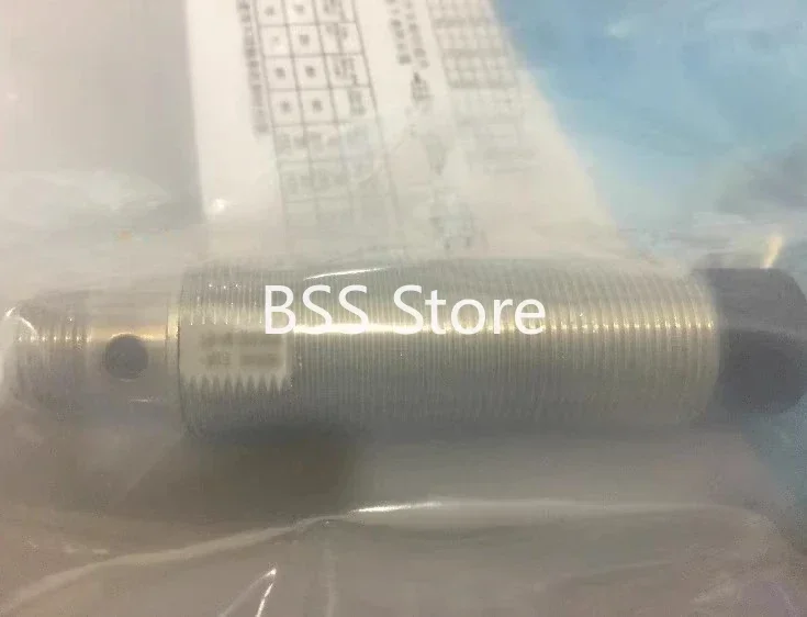 

Фотообои с встроенным датчиком приближения