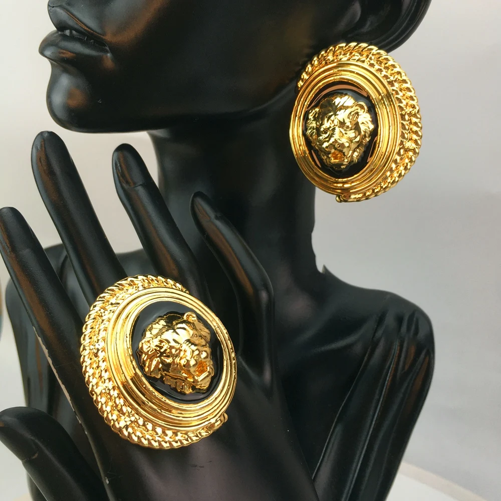 WS2024JUN255 (Earrings-Large)