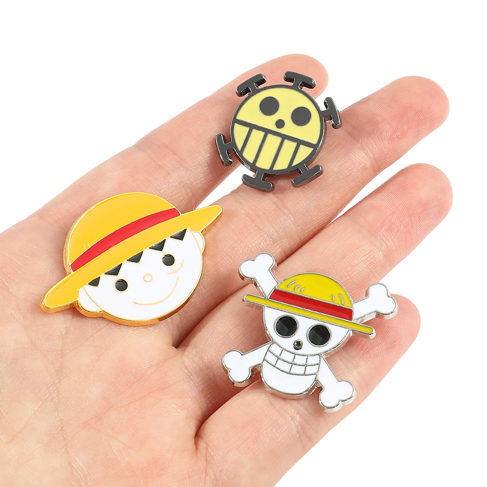 Anime Accessories One Piece Luffy Skull Metal Enamel Pins Brooches for  Women Men Collar Lapel Pin Badge Gifts