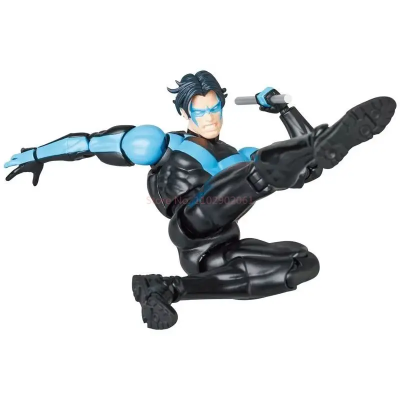 フィギュア　MAFEX NIGHTWING(BATMAN： HUSH Ver.) 「バットマン： ハッシュ」 アクションフィギュア No.175 Amazon.co.jp: MAFEX マフェックス No.175 NIGHTWING ナイト