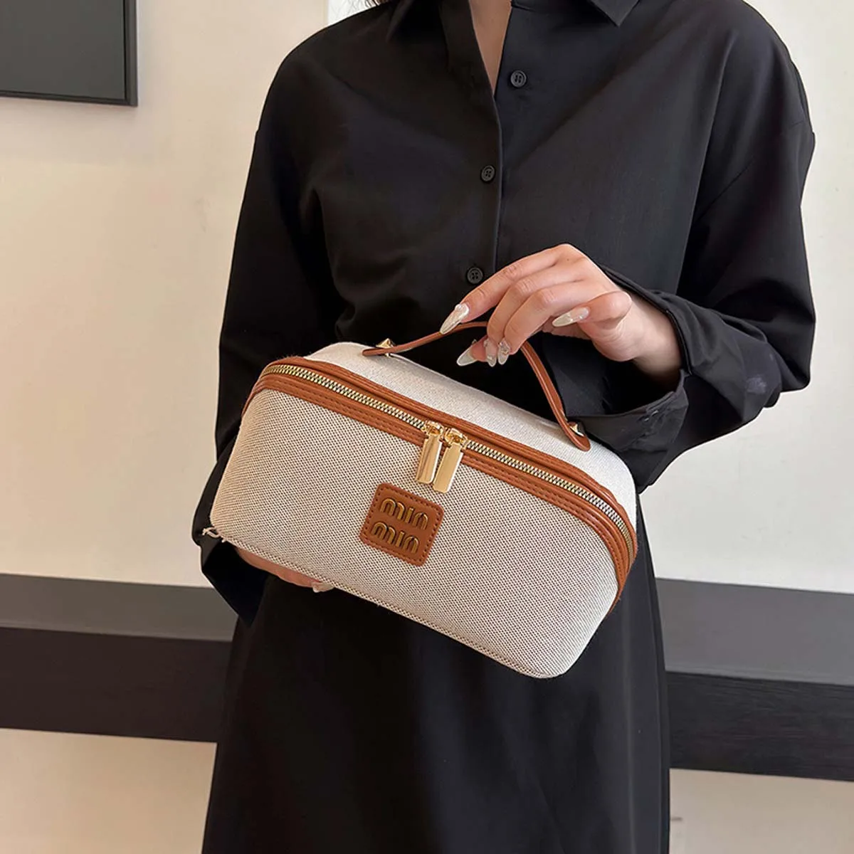 Makeup bag - Retro light luxury minimalist canvas handbag for storage large capacity high-end feel skincare and toiletries bag 2