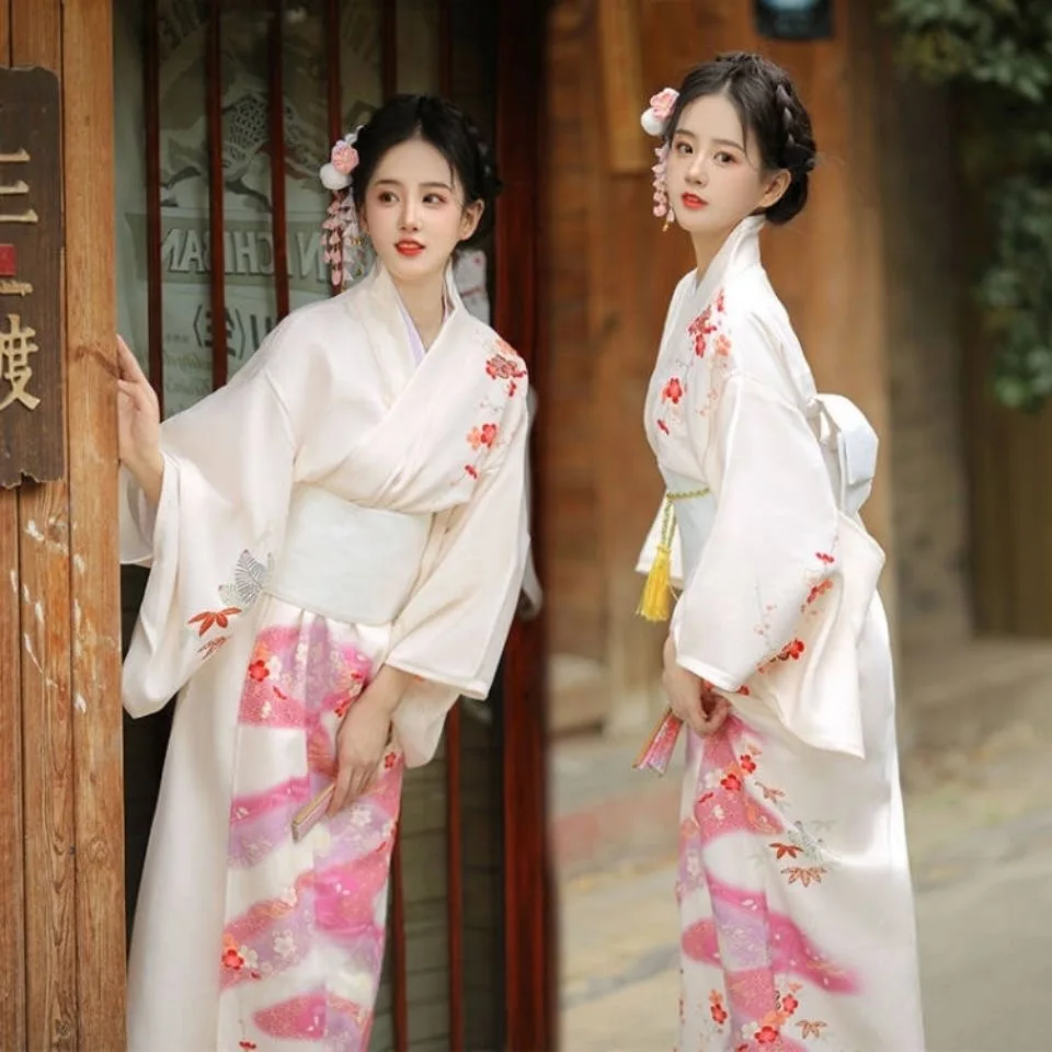 

Floral Print Girl Traditional Japanese Kimono With White Obi Haori Yukata Bathrobe Woman Photoshoot Stage Performing Dress