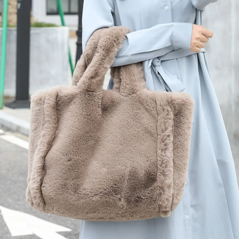 

Winter Faux Fur leisure hand-held bag foreign style Plush women's bag fashion Plush solid color handbag Tote Bag