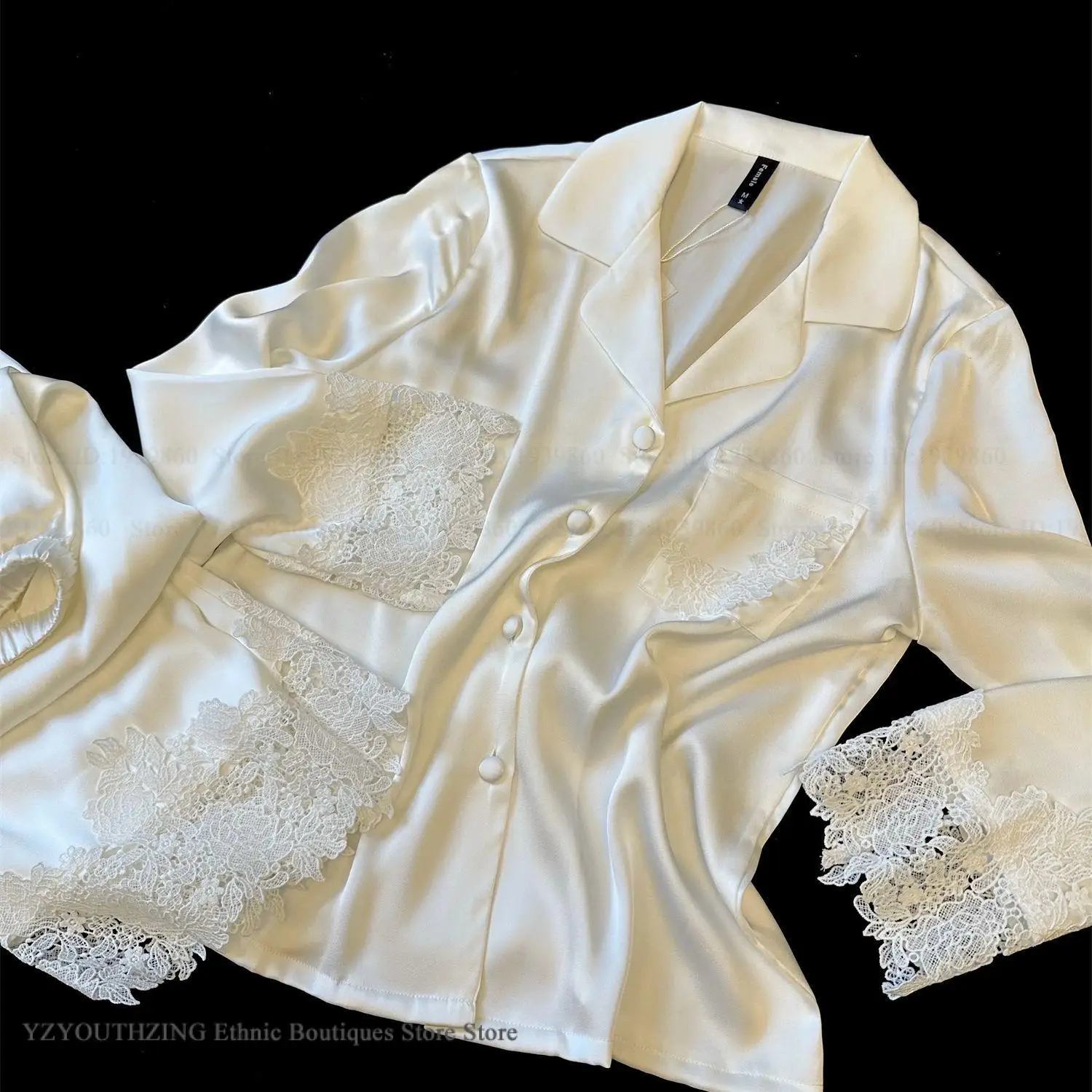 طقم بيجاما ساتان دانتيل أبيض عرائس