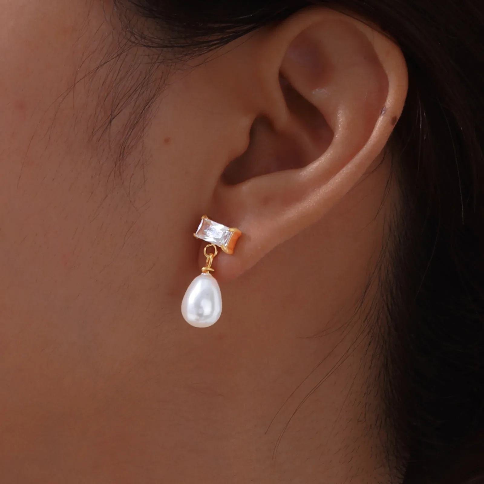 Orecchini In Argento 925 Con Zirconi - Ipoallergenici, 4 Design (Cuore, Cerchio, Triangolo, Stella), Chiusura A Vite, Regalo Donna