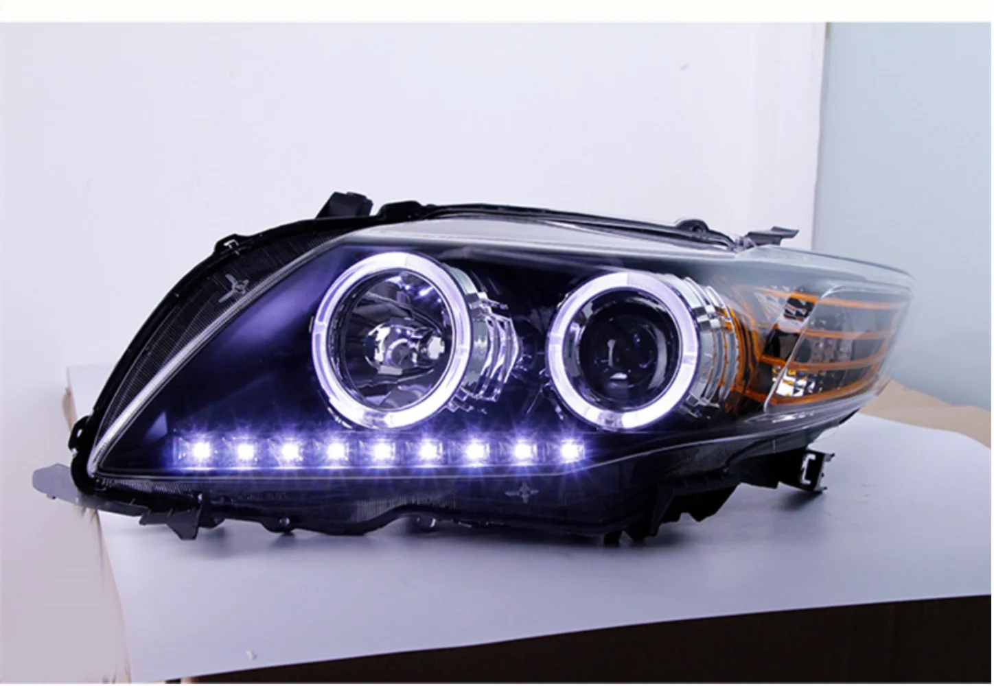 Ensemble de phares de voiture Led pour Toyota Corolla 2008, feux de jour  xenon angel eye DRL, clignotant