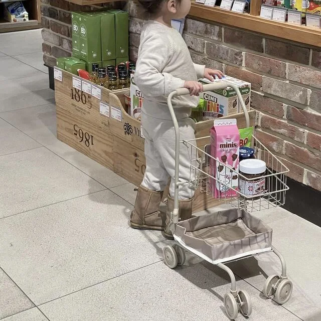 韓国のベビーショッピングカートのおもちゃ、子供の家庭の