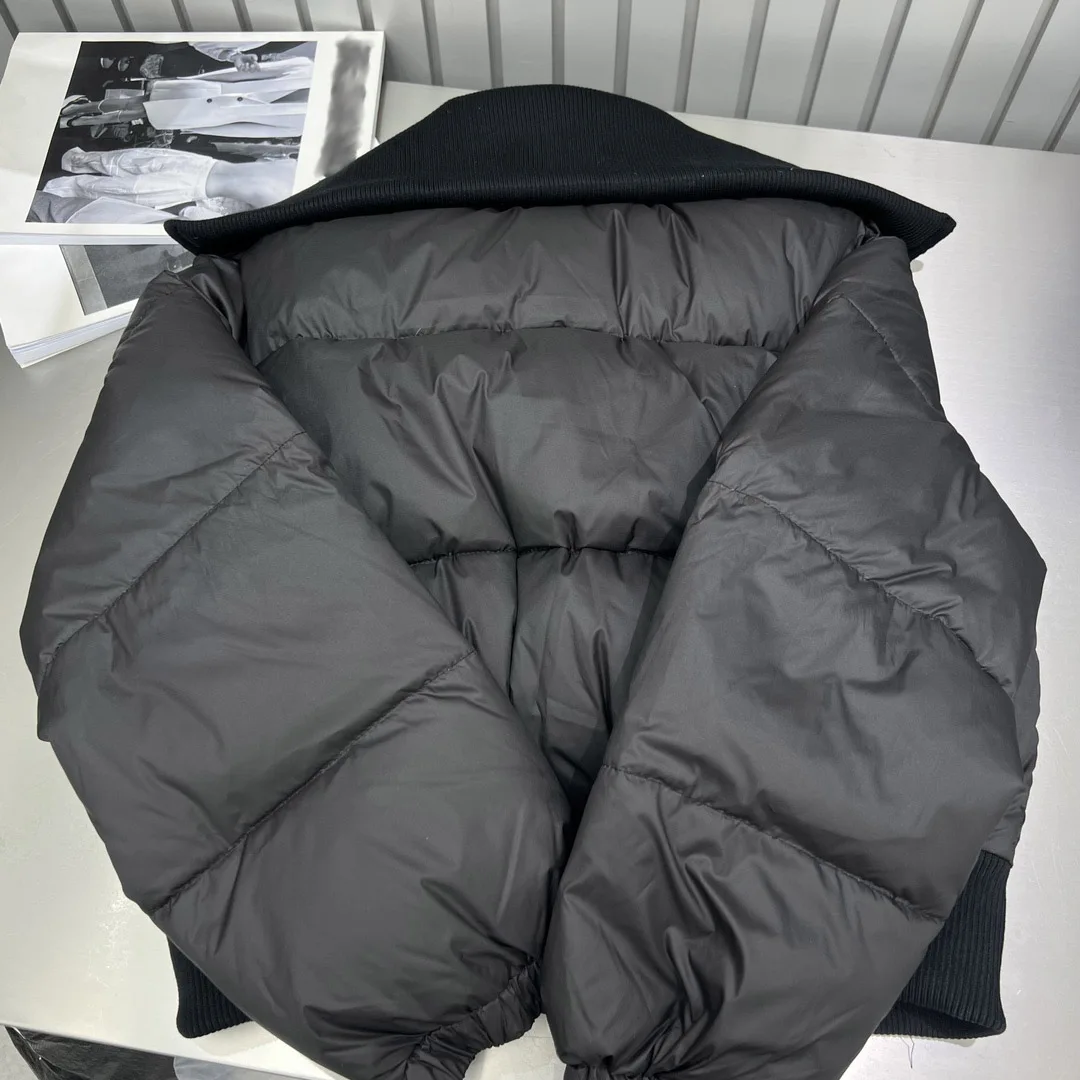 

2023 Women's Clothing Square collar letter print zipper short down jacket Autumn Winter New 1/7