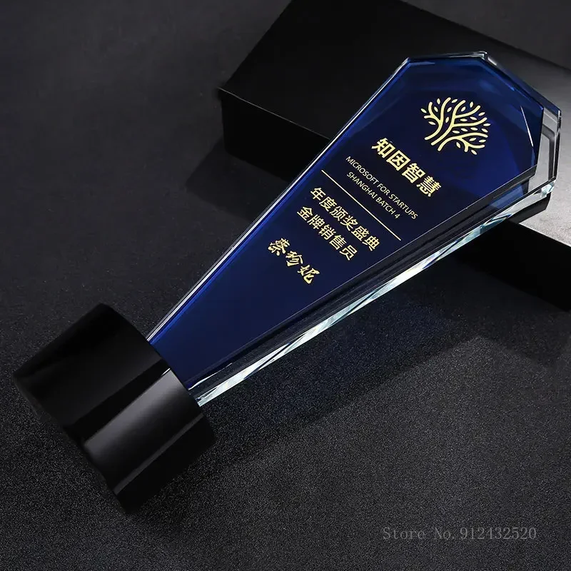 Customization Creative Blue Transparent Crystal Trophy Outstanding Employee Annual Meeting Honor Award Engraved Medal Decor, 1Pc