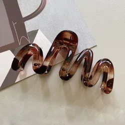 Elegant Women's Amber Brown Wavy High Gloss Hair Clip - Large, Lightweight, Minimalistic Hair Accessory (1PC - A)