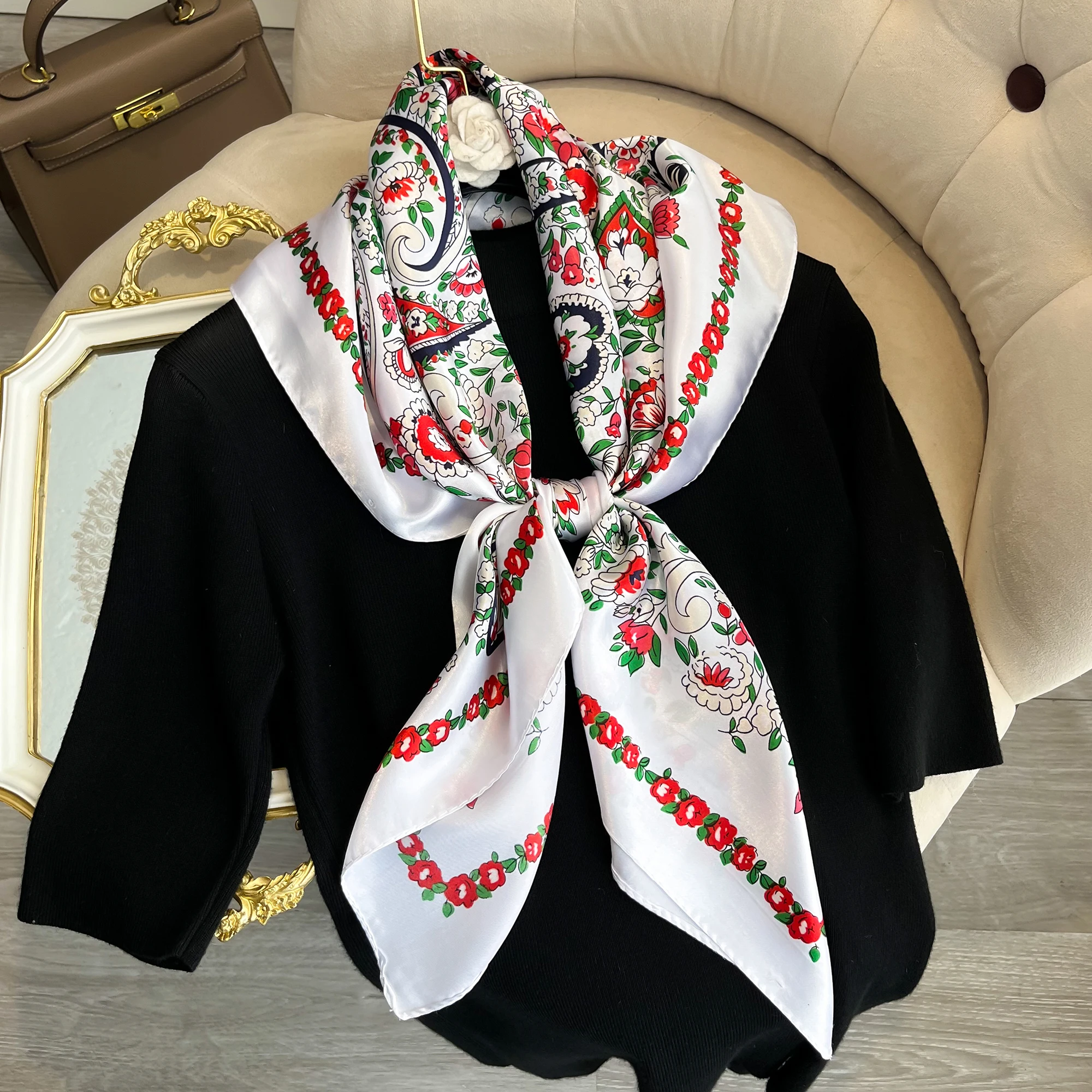 Luxury Printed Square Scarf High Quality Multi-colo Women's Head Scarf Multifunctional Fashion Accessories Hairband Shawl Scarf