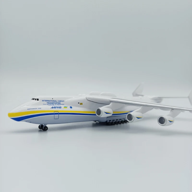 Модель самолета из пластика Mriya Ан-225 статический дисплей в масштабе 1/400 игрушки