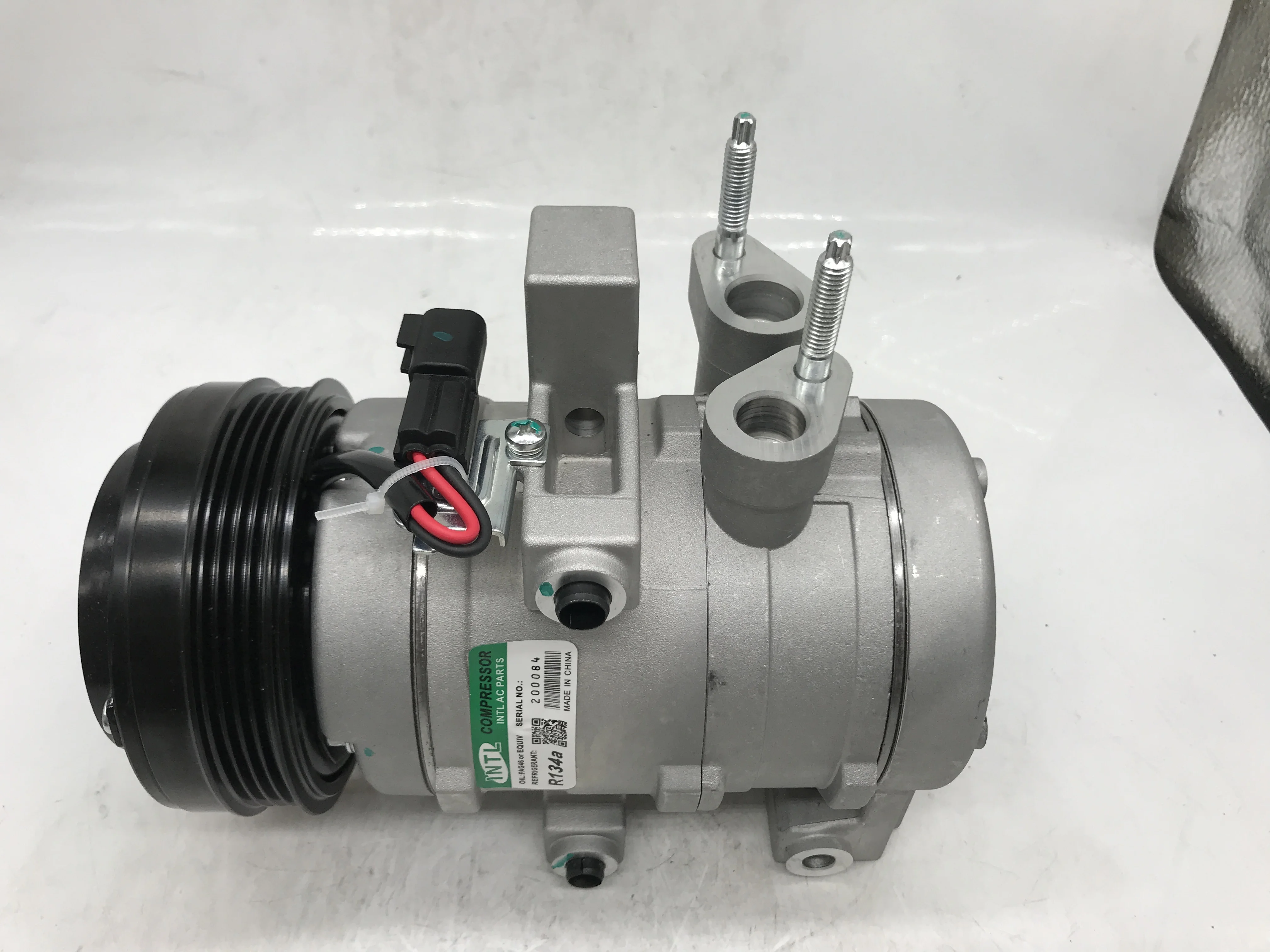

CO 35113C Auto Air Conditoner AC Compressor For Ford F-150 / Ford Lobo 5.0L-V8 2012 144471 144471C 144471NC 144471NUEVO C2587