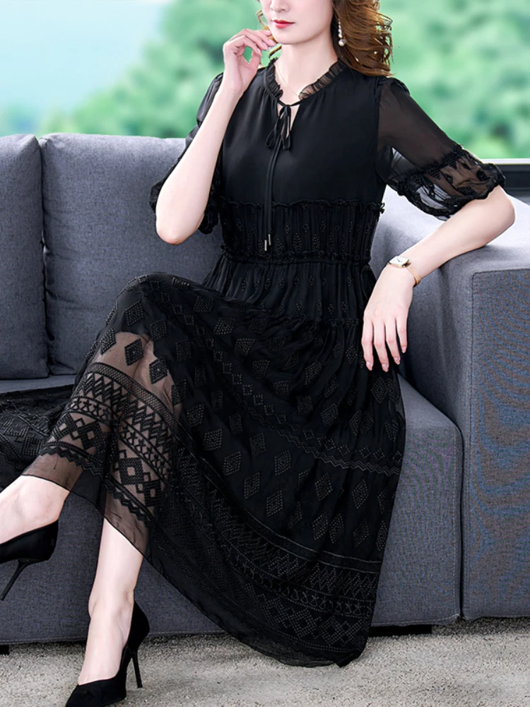 

New 2023 Spring Summer Fashion Runway Black Dresses Women Lantern Sleeve Lace Embroidered Patchwork Midi Party Dress