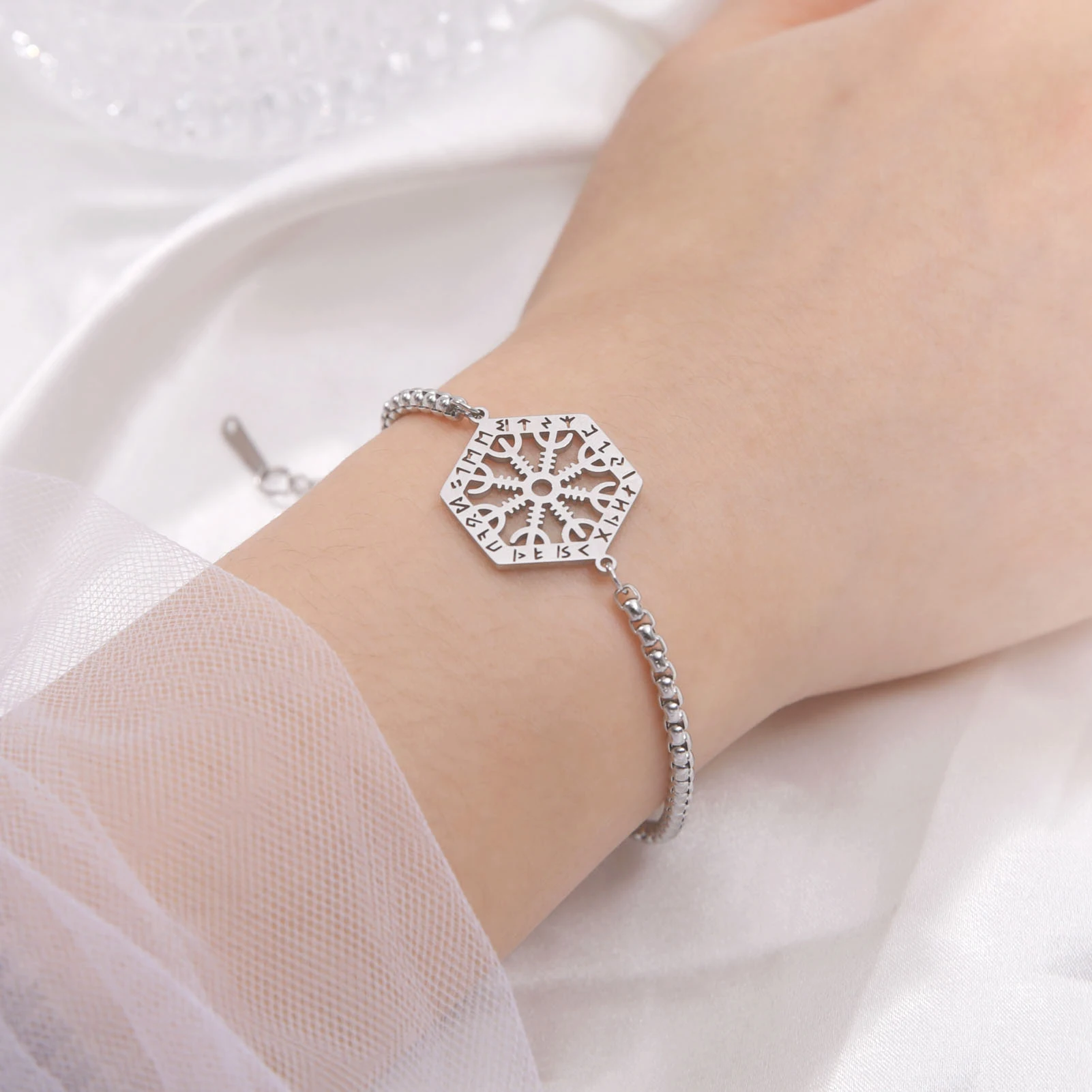 LIKGREAT ŷ Vegvisir ħ       ĭ𳪺  η ƿ Ƽ 