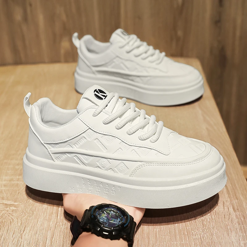 Thick Sole Comfortable Flat Board Outdoor Footwear 2025 Autumn New Mens Casual Shoes Fashion Anti Slip Breathable Men's Sneakers 2