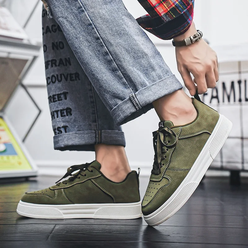 Fashion Suede Men&rsquo;s Casual Shoes Platform Comfortable Men Board Shoes Thick Bottom Men Walking Sneakers High Quality Sport