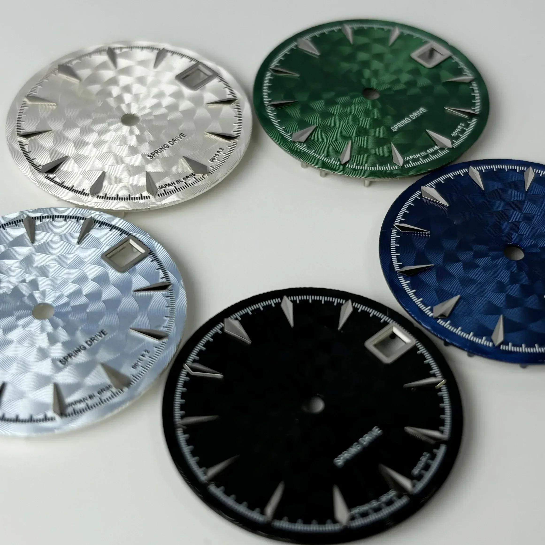 

Часы наручные NH35, календарь без подсветки, 28,5 мм