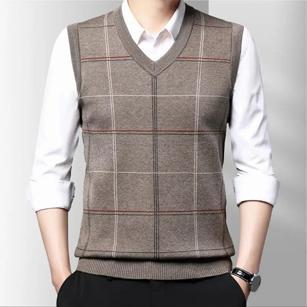 

V-neck Sweater Vest Stylish Mid-aged Men's Sweater Vests Knitted Plaid Print Soft Warm for Fall Spring Fashion Cozy Knitted Vest