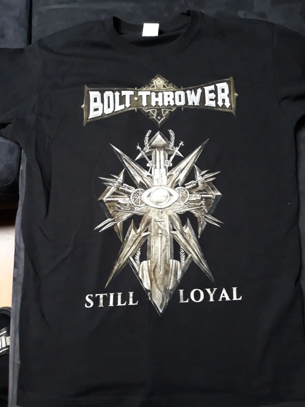 Bolt Thrower Size Medium Deicide Behemoth Ateo Gorbuds T-Shirt Con Incandescenza