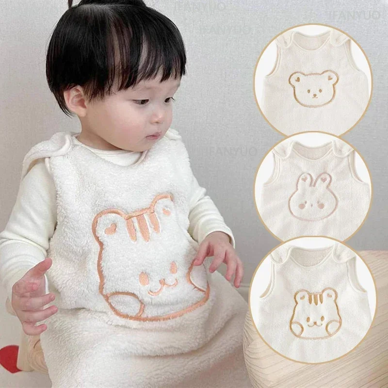 Kids Pajamas Winter Baby Sleeping Robe Coral Plush Soft Warm Boys Girl Bathrobe Cartoon Bear Rabbit Squirrel Infant Sleepwear
