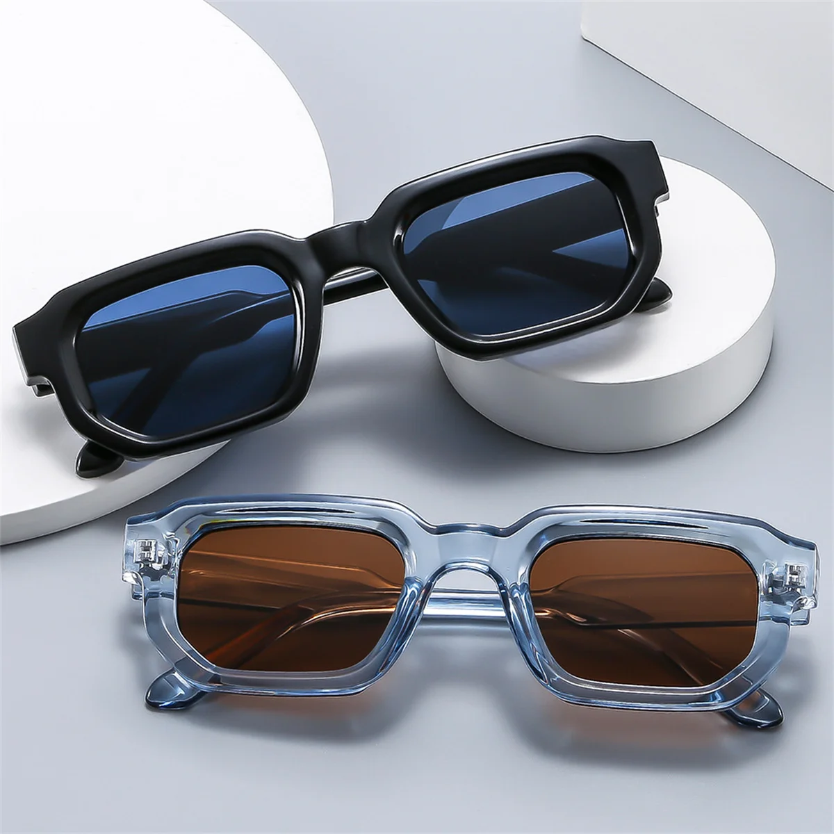 Fashion Blue Retro Luxury Designer Sunglasses with Clear Lens and UV400 Protection