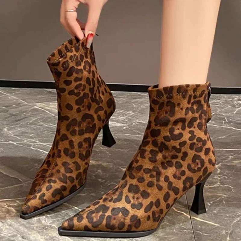 MACUBEZ – JOVINA Bequeme Stiefeletten für Damen für lange Tage 2 40521-6e6cf6.jpg