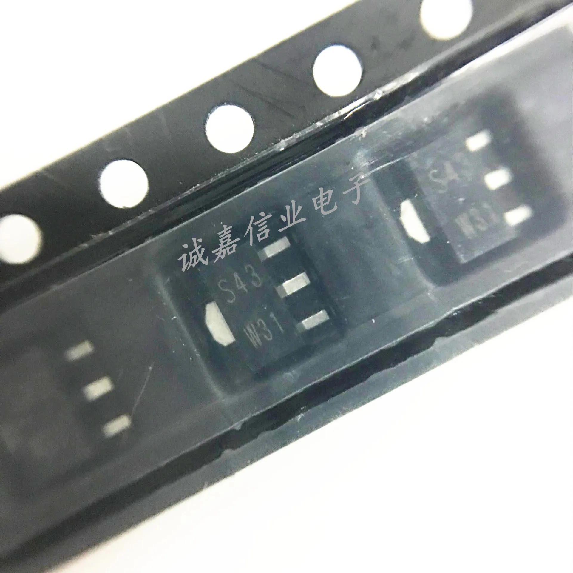 Рисунок 2 - биполярные транзисторы PBSS4350X SOT-89-3