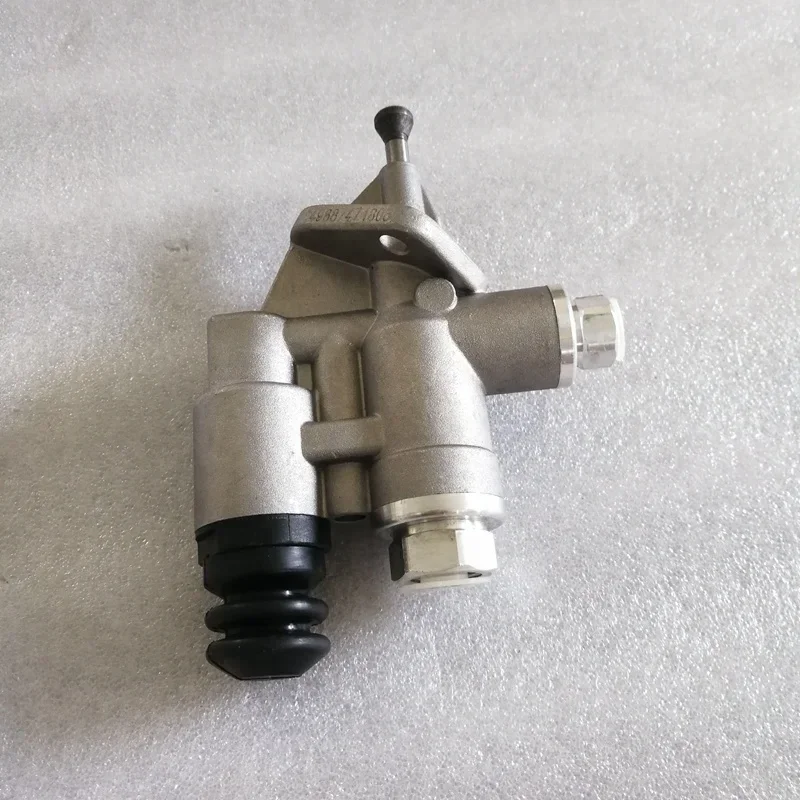 DCEC Shiyan Supplier Engine Spare Parts Fuel Transfer Pump 4988747 For 6CT
