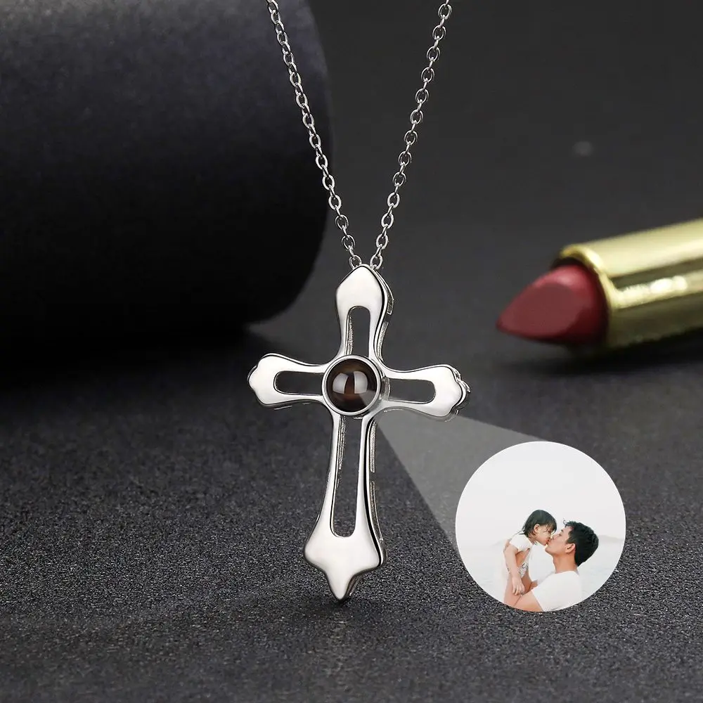 2023 Personalized Fashion Custom Projection Photo Necklace for Women Men Rose Gold Silver Color Cross Pendant Chain Jewelry Gift