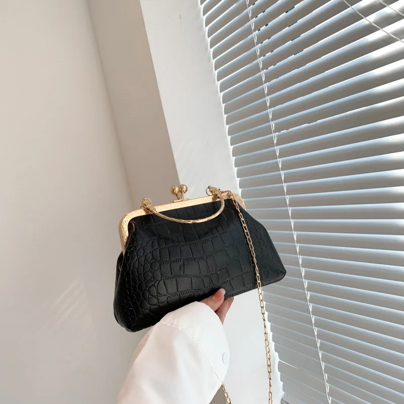 Women's Crossbody Bag Shoulder Handbag Y2k Female New French Retro Style Fashion Dinner Chain Shell Clutche Dermatoglyph Party