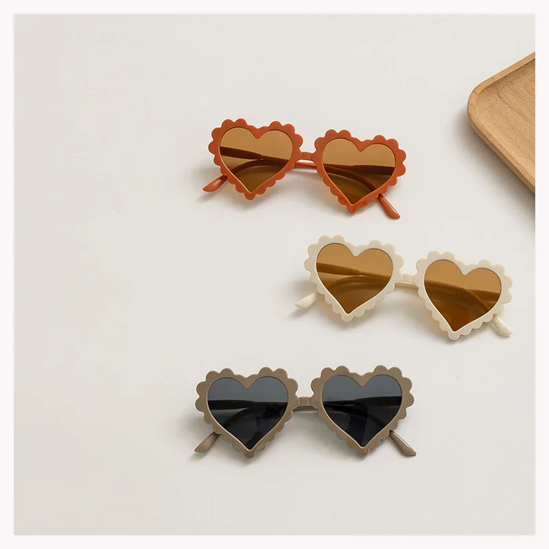 Heart Shaped Sunglasses For Children Boys Girls UV400 Sunglassese Outdoor Cute Cartoon Eyewear for Kids children sunglasses