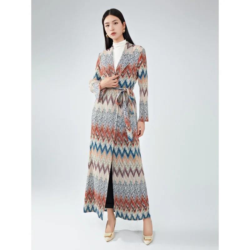 

Женский Длинный тренчкот миаке с принтом, в этническом стиле, со шнуровкой, с драпировкой и плиссировкой, с широким рукавом на осень [231026]