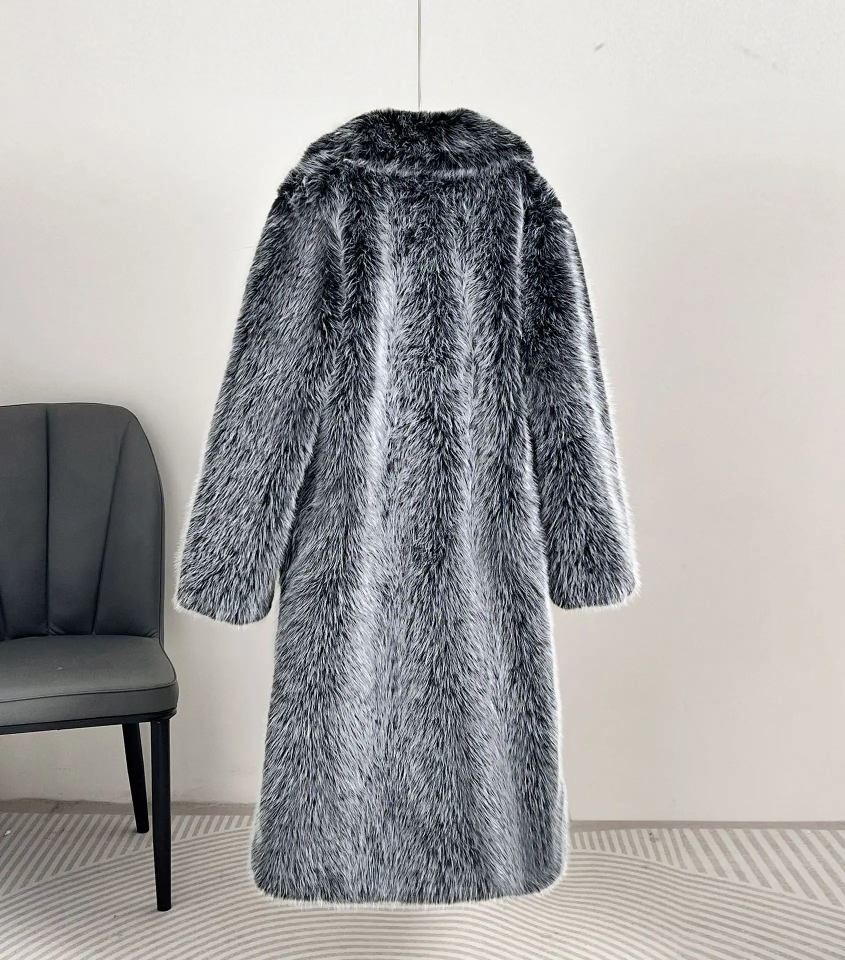 Women's Thick Warm Faux Fur Long Coat Imitation Fox Fur Jacket