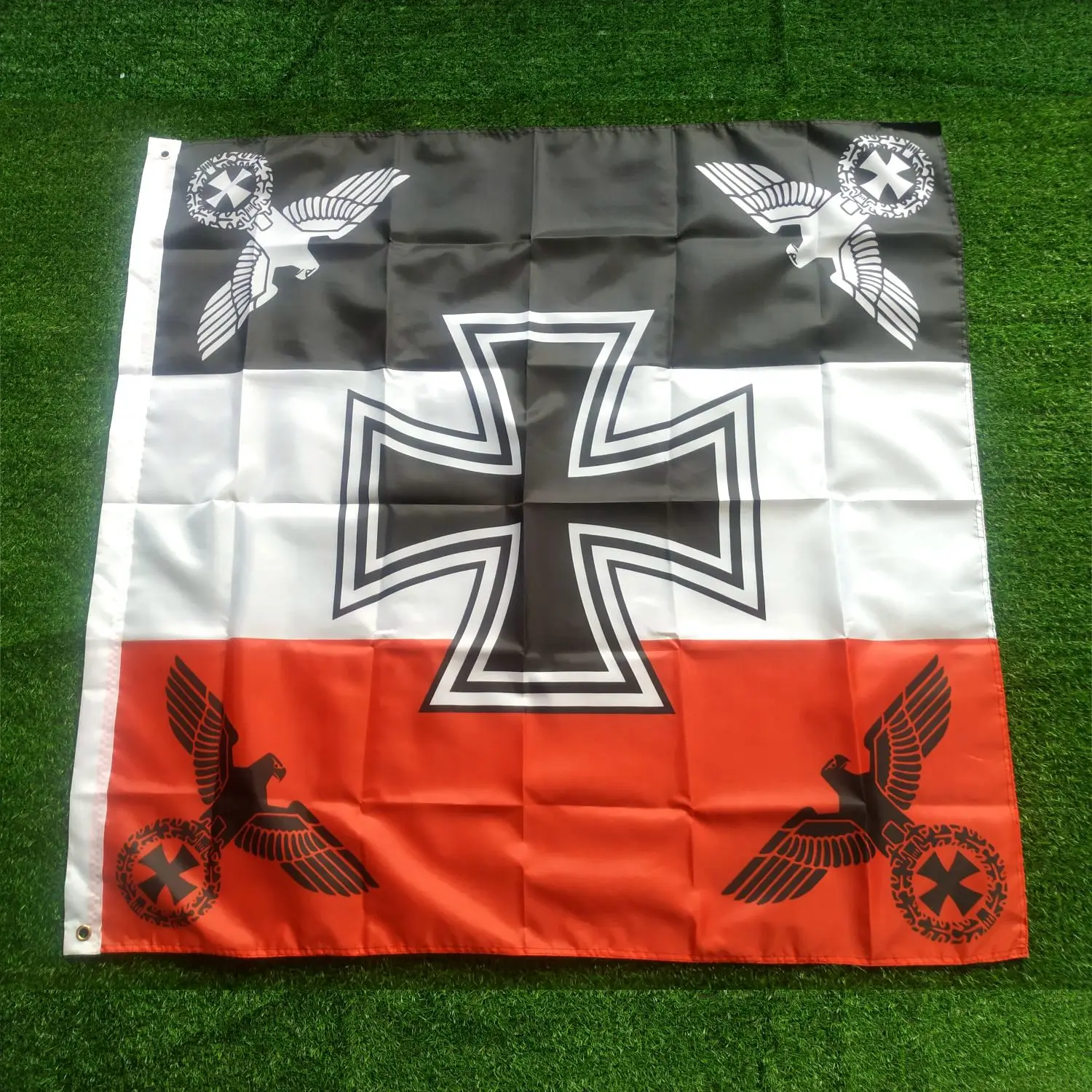 

Fahne Flagge Deutsches Reich Eisernes Kreuz mit 4 Reichsadler - 120 x 120 cm 4x4ft Double Sided Printing Banner 3x3ft 21x21CM