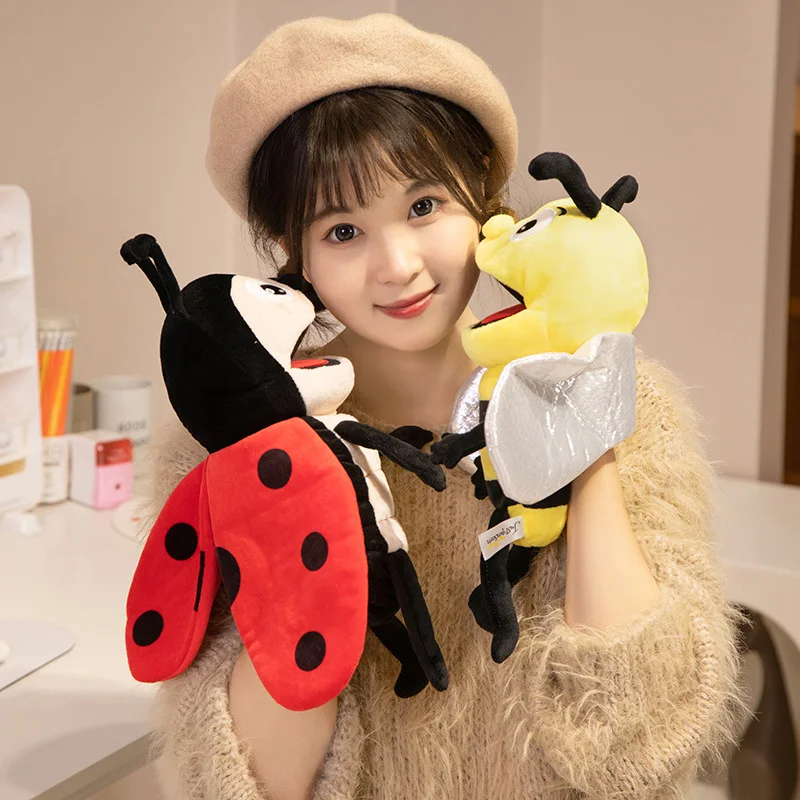 Creative Insects Series Hand Puppets Plushie Toys Soft Stuffed Animal Cartoon Ant Butterfly Dragonfly Ladybug Bee for Kids Gifts