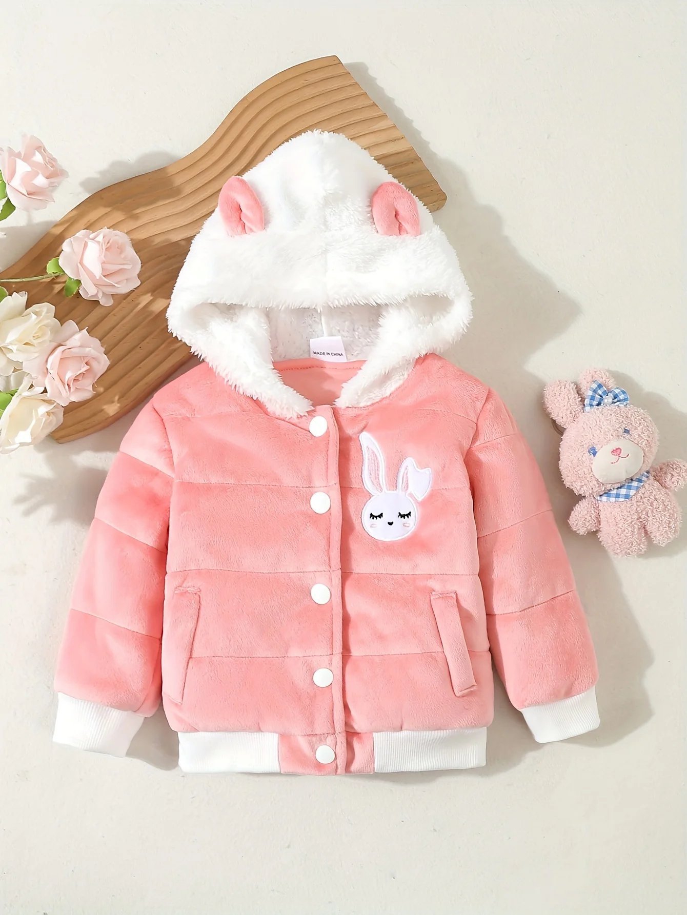 New Autumn And Winter Baby Girl Sweet Cute Bunny Embroidered Bread Clothing Warm Outdoor Snowstorm Cotton-Padded Clothing