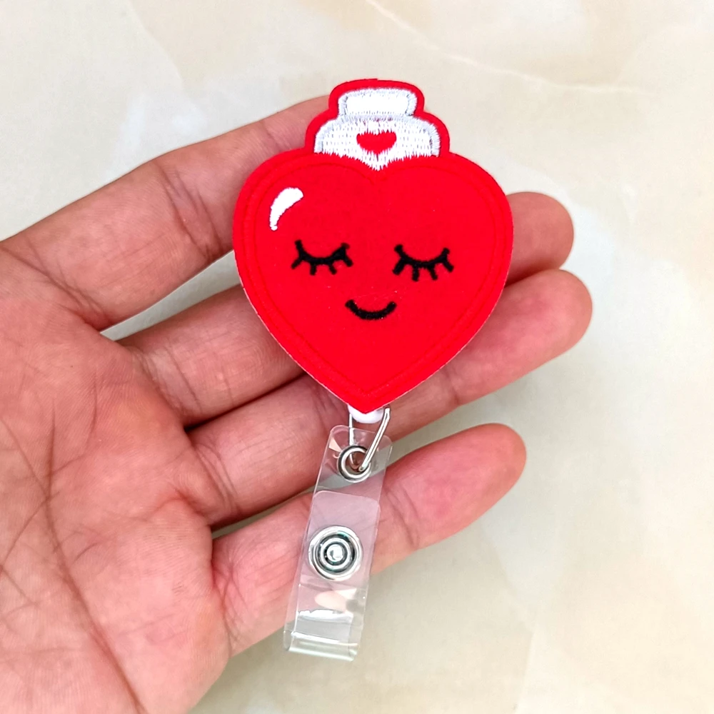 Retractable Cartoon Lovely Cute Pattern Hospital Medical Nurse Doctor Badge  Reel Clip Brooch Keychain For Name Card Holders