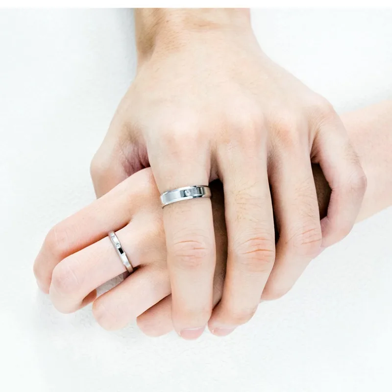 1Pc Simple Fashion G23 Taitanium Ring for Men Women, Shinning Cubic Zerconia Stainless Steel Wedding Ring for Women 2
