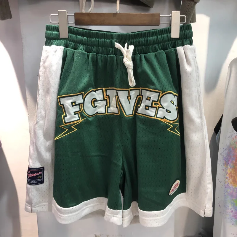 

New Embroidered Letter Mesh Casual Shorts Men Women High Quality Multi Pocket Oversized Breeches