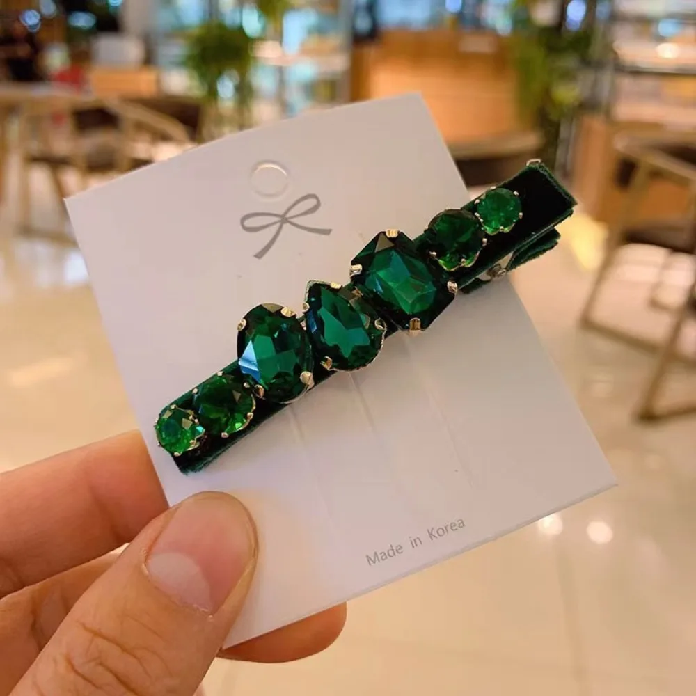 Luxury Baroque Style Velvet Duckbill Clip Cute Retro Children Girls BB Clip Simple Temperament Heart Rhinestone Hairpin