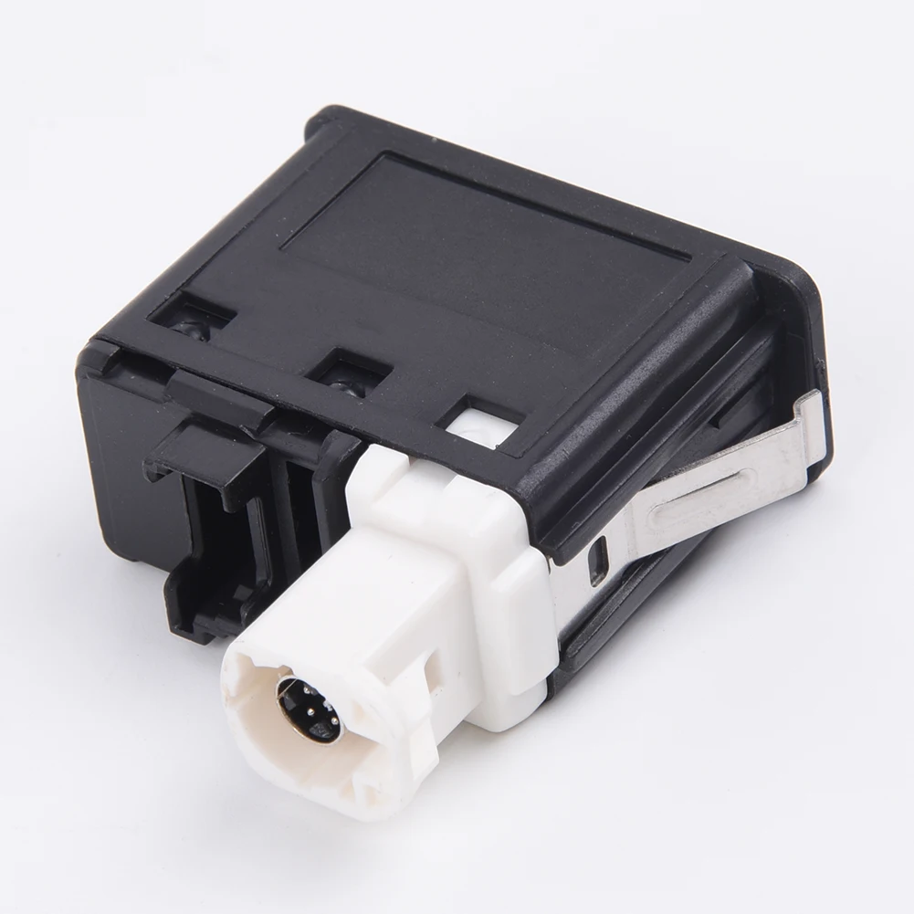 

Brand New High Quality 1pcs Car USB AUX Input Socket Car Parts E90 For BMW E70 E82 For MINI Clubman R55 84109237653