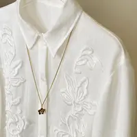 قميص مطرز بالورود 4