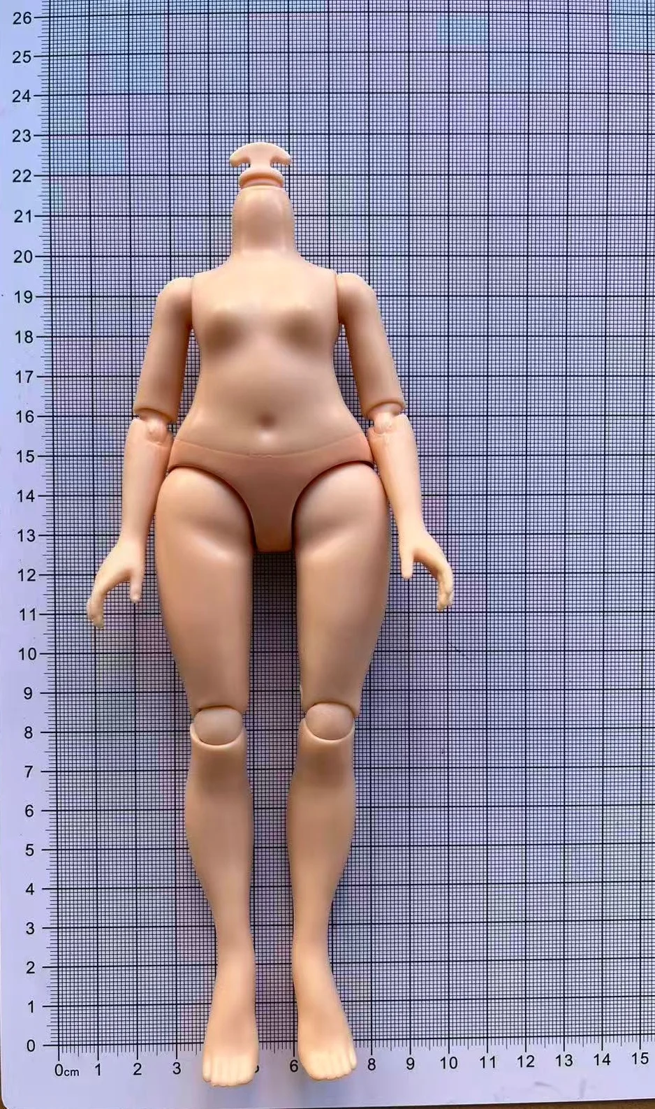 Large Fashion Doll in White, Black, and Brown Skin Tones - 1/6 Scale Collectible Toy with Interchangeable Hands