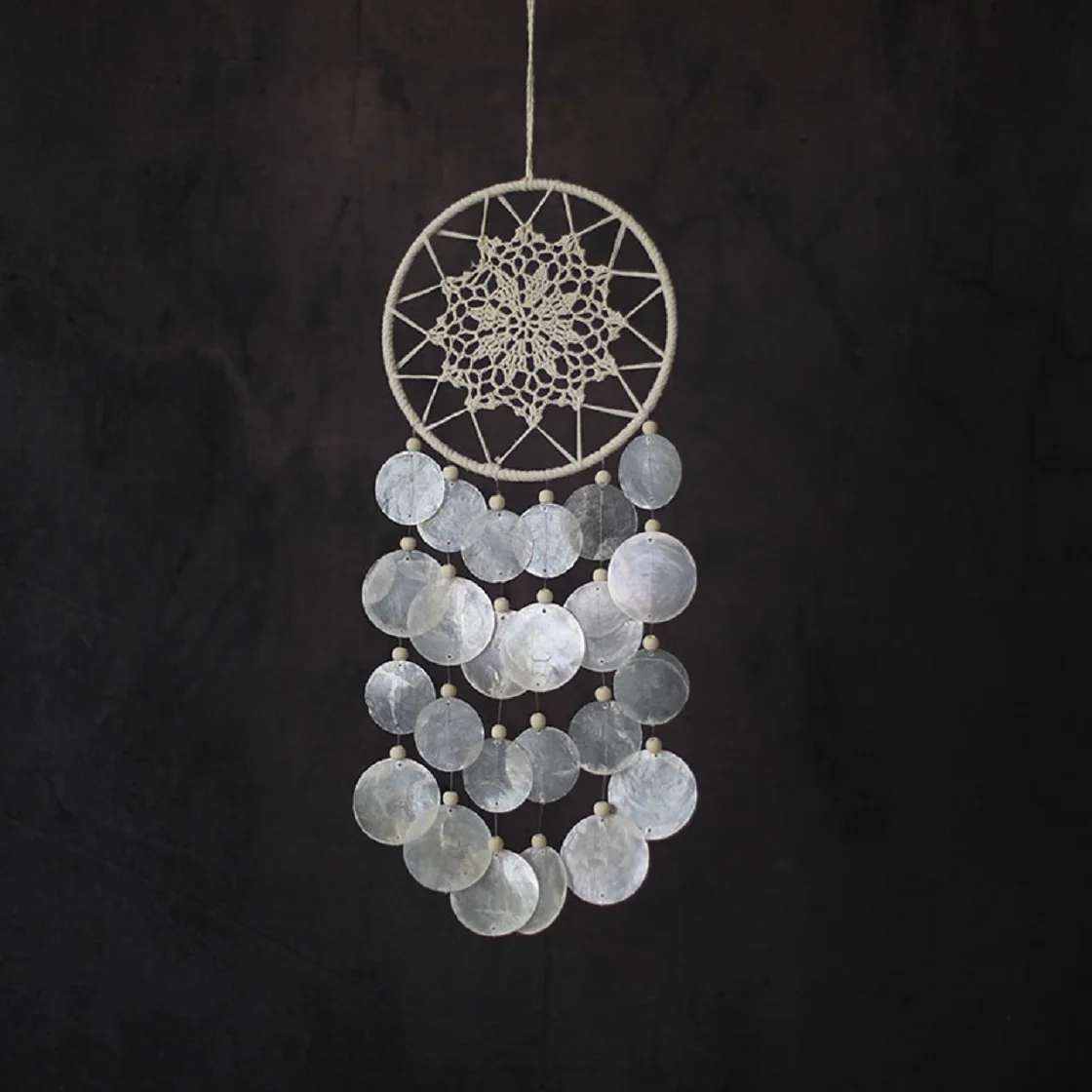 

Подвесные колокольчики из натуральной ракушки, украшение для спальни, маленькое свежее висячее украшение, креативный подарок для друзей