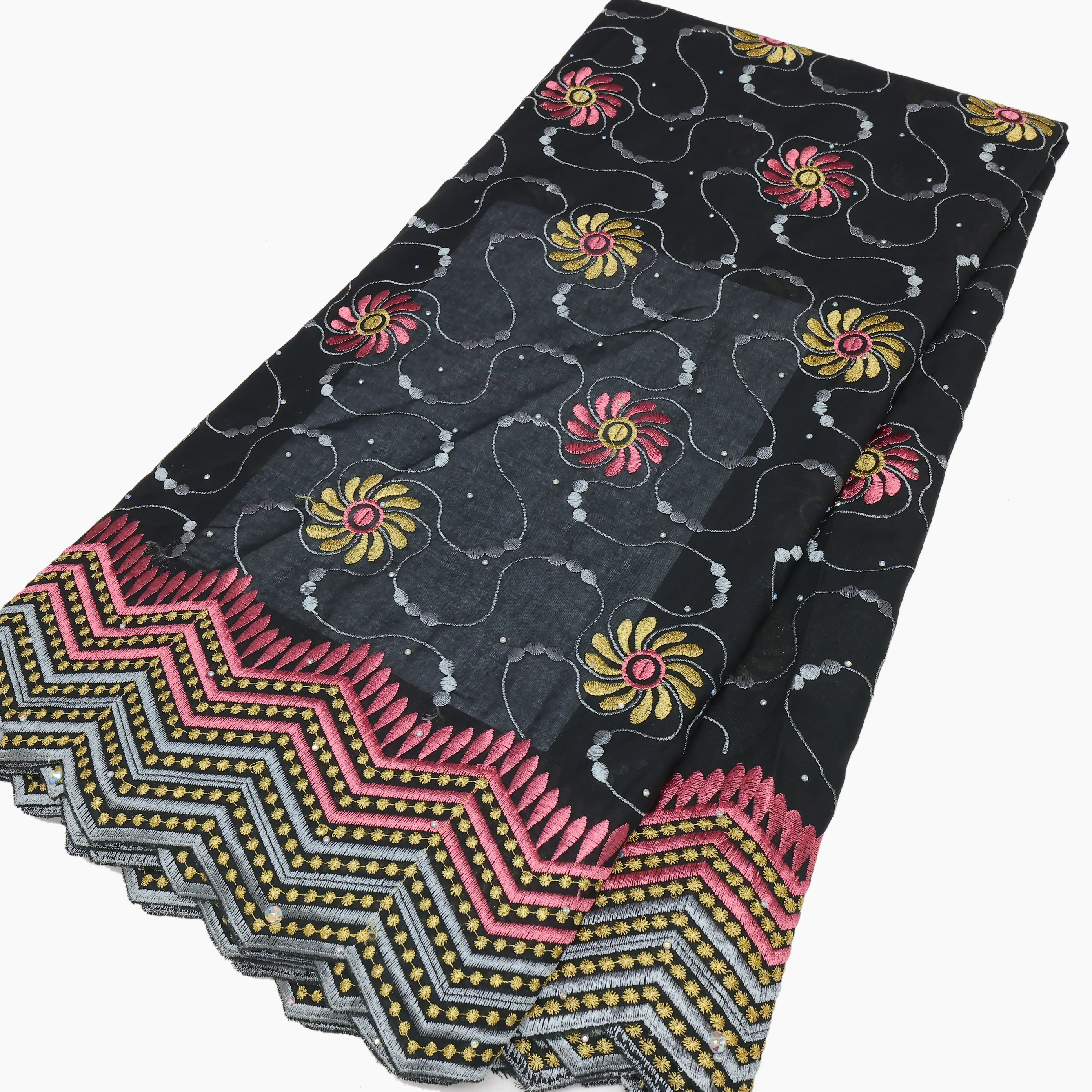 Liquidation vente tissu de dentelle de Voile suisse avec des pierres 2025 nouveau tissu de dentelle de coton de broderie africaine pour coudre la robe de mariée du Nigeria