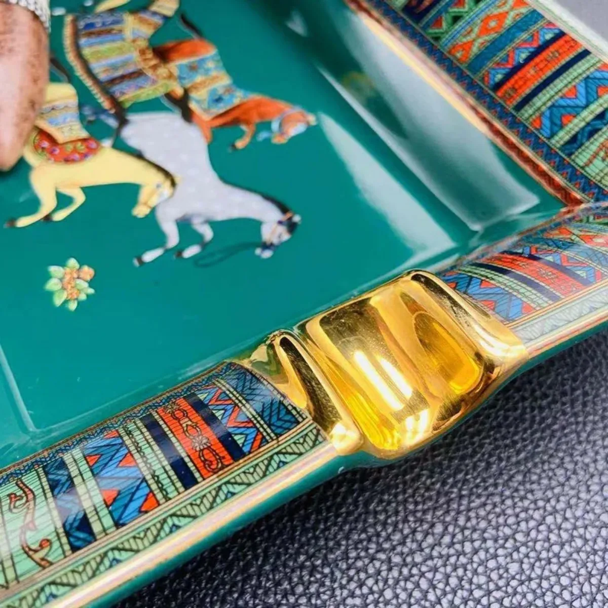 Large Cigar Ashtray 2 Slots Luxury Ceramic Ashtray Creative Cigarrate Ash Tray Home Living Room Cigar Accessories