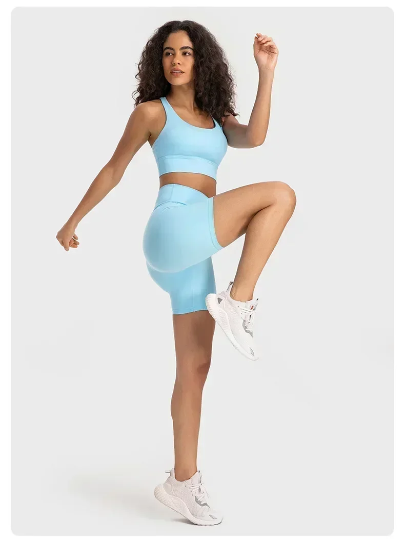 Рисунок 5 - Женские спортивные обтягивающие